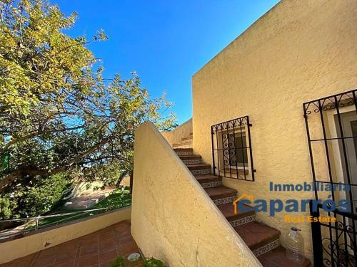 Chalet Con Piscina En Moj�car Playa