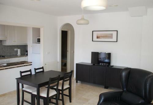 Lovely Apartment Near Golf