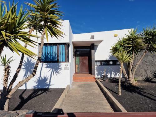 Well Equipped Family 4 Bed Villa Playa Blanca