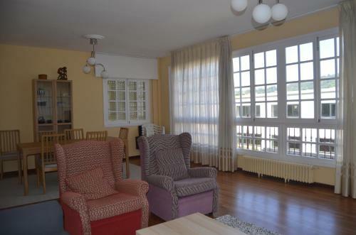 Fant�stica Villa En El Puerto de Pontedeume.