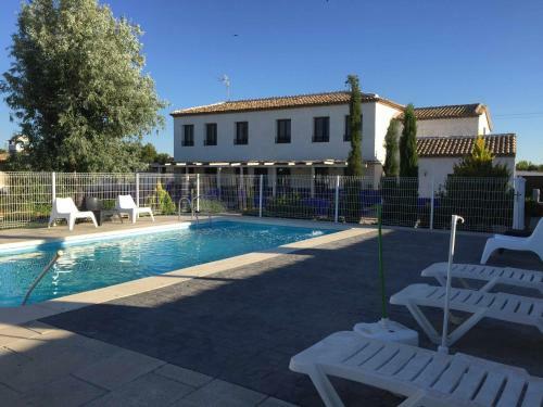 Finca Con Piscina Y Barbacoa