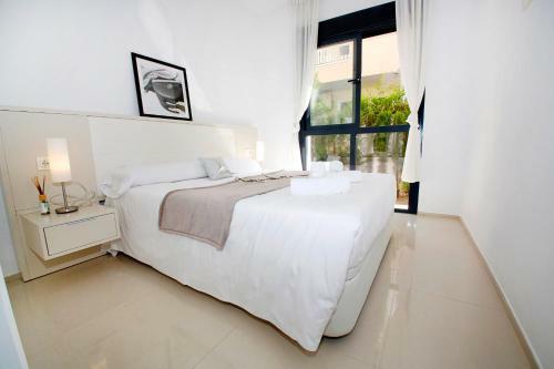 Fantastic Home With Ac, Pool And Bbq