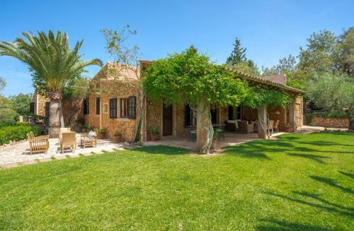 Villa Preciosa Casa Rural Con Piscina En Sor Servera