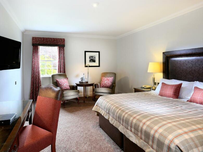 Hotel Macdonald Houstoun House