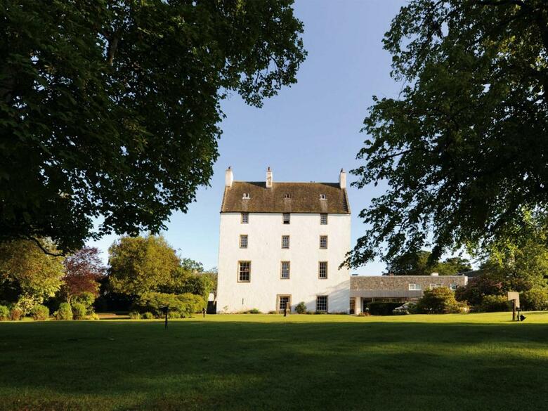 Hotel Macdonald Houstoun House