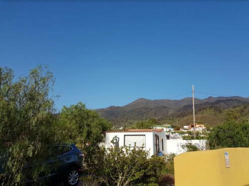 One Bedroom House With Sea View Shared Pool And Garden At Los Llanos