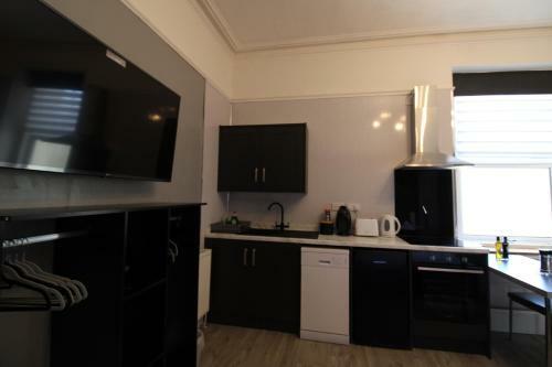 Hostal Clifton Villa Guest House