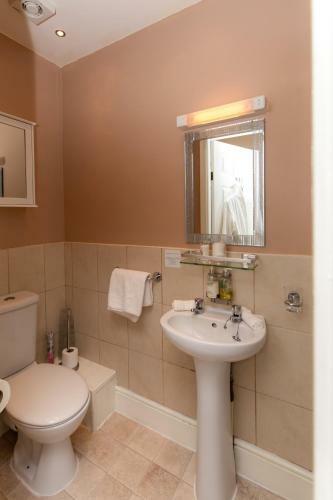 Hostal Clifton Villa Guest House