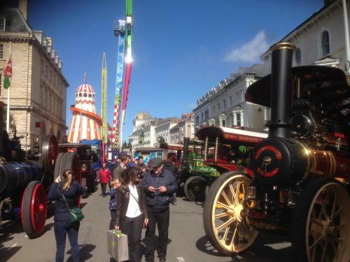 Hostal Clifton Villa Guest House