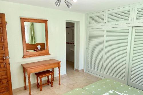 Holiday Home Lloret de Mar - Con01102b-fya