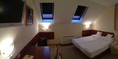 Bed & Breakfast Feh�rt�i Hal�szcs�rda �s Panzi�