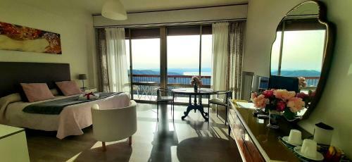Hostal Belvedere Del Lago