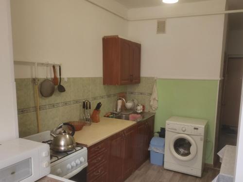 Apartamento 2-? ????????? ??. (8 ???, 4 ???, 1 ????)