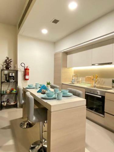 Luxury 1br Apartment With Beach Access