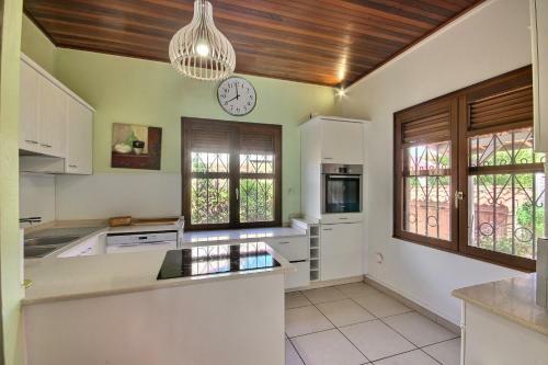 Villa La Luz : 3ch, Piscine Plage de La Pointe Marin � 350m