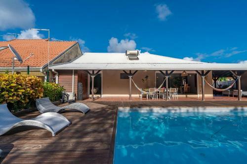 Villa La Luz : 3ch, Piscine Plage de La Pointe Marin � 350m