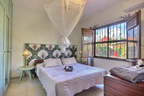 Villa La Luz : 3ch, Piscine Plage de La Pointe Marin � 350m