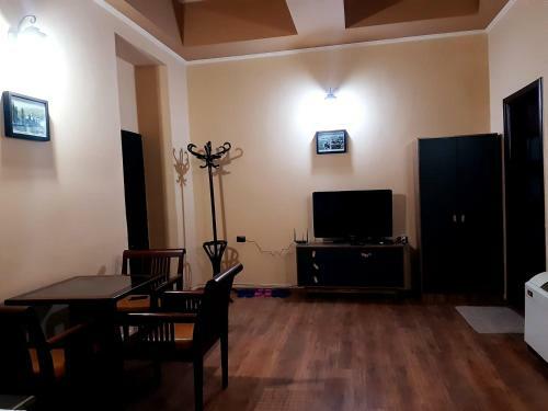 Bizanti's Apartment