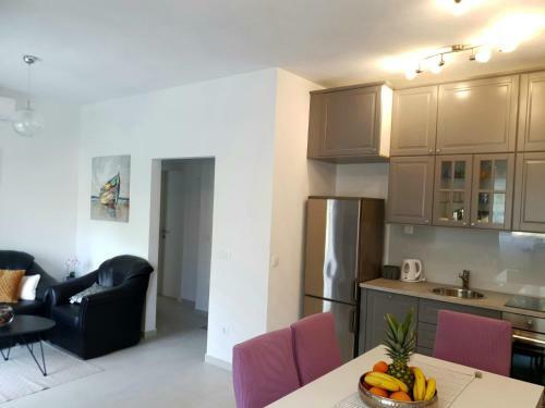 Orchid Seaview Apartment