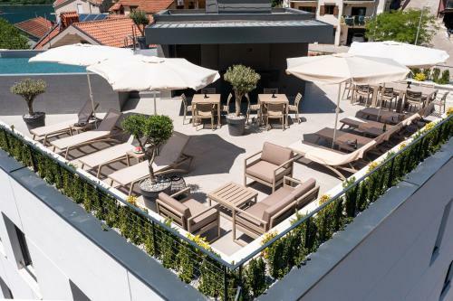 Aparthotel C Group Apartments