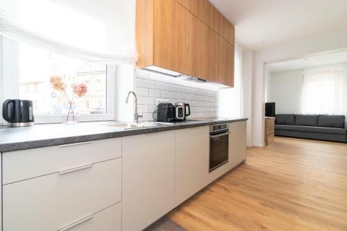 Top Street One Apartments, By Cohost