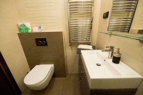 Ahoy Luxury Apartment