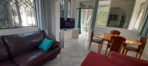 Royal Palms 1-bedroom Apartment D4