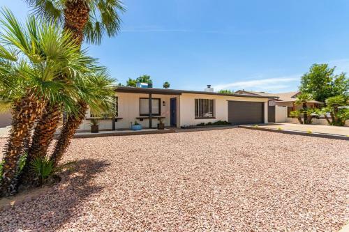3 Bdrm Near Spring Training & Golf W/ Pool & Games