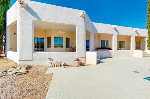 Skyline Foothills Retreat