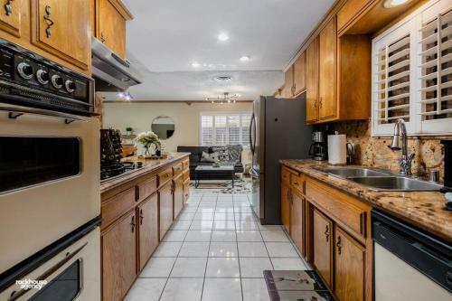 Villa Cozy Hygge Home Centrally Located 2 King Beds