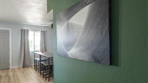 Wanderjaunt - Cozy 2br Apartment In Scottsdale