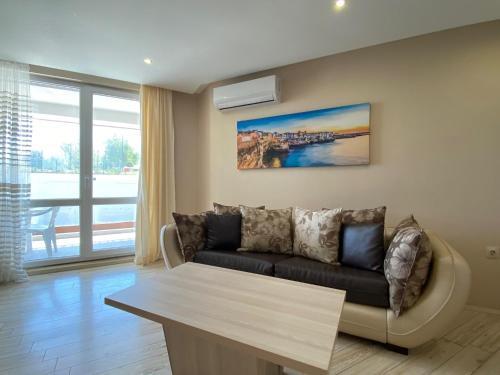 Sea View One Bedroom Apartment In Paradiso Complex 102