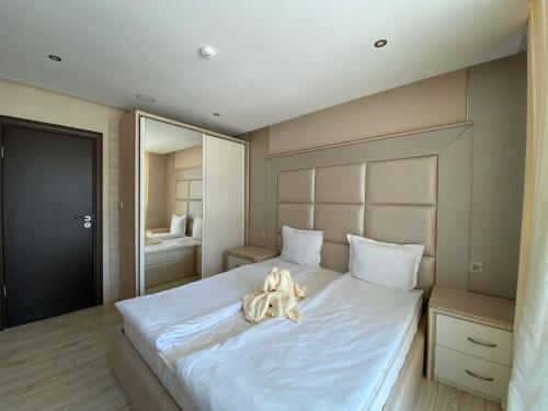 Sea View One Bedroom Apartment In Paradiso Complex 102