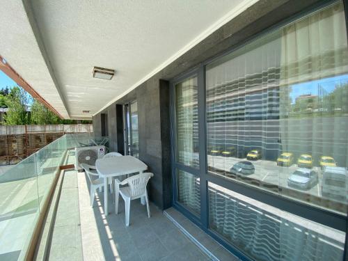 Sea View One Bedroom Apartment In Paradiso Complex 102