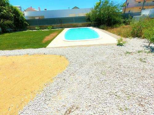 Caparica Traditional V4 Duplex Apartment With Pool Charneca Da Caparica Lisboa