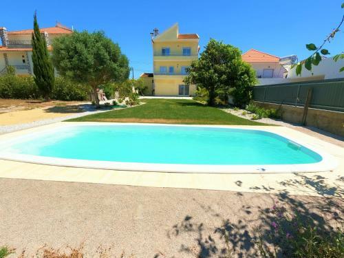 Caparica Traditional V4 Duplex Apartment With Pool Charneca Da Caparica Lisboa