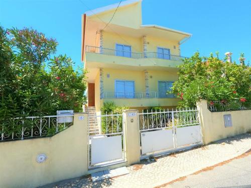 Caparica Traditional V4 Duplex Apartment With Pool Charneca Da Caparica Lisboa