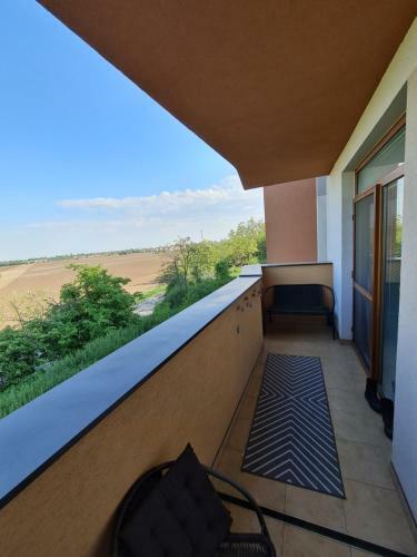 Apartamento Senec Dvojizbov� Byt Na Tehelni