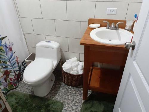 Villa House With Private Jacuzzi. Casa La Mariposa Azul