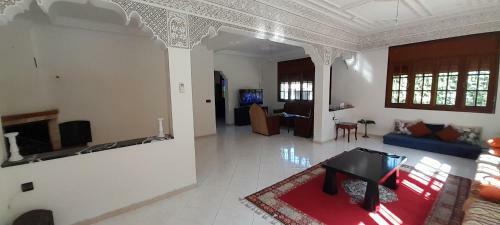 Hostal Villa Razoli Spacieuse Calme Et Familiale