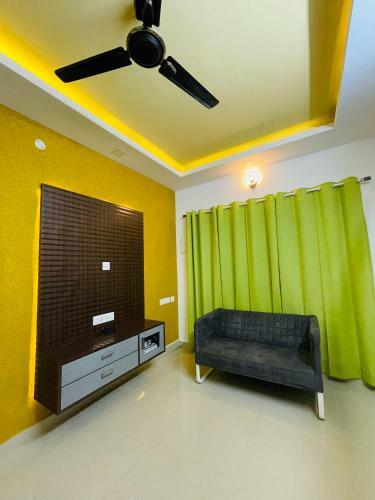 Happy Living Service Apartment