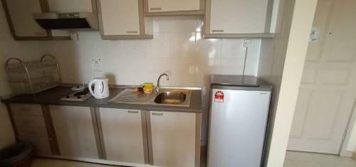 Hotel Oyo Home 90533 Nomadic Town Condo