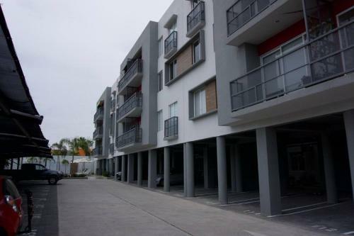 New Apartment W/pool, And Very Close To The Beach