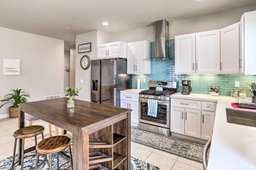 Desert Hot Springs Home Large Yard, Mtn View