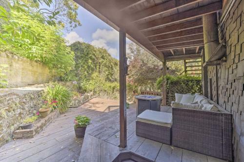 Apartamento Inviting Dtwn Apt Fire Table, Mins To Beach!