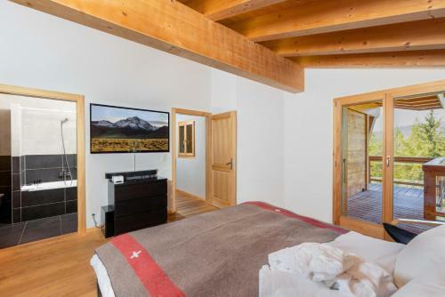 Crystal de Neige Luxury Chalet Spa & Jacuzzi