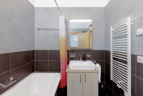 Crystal de Neige Luxury Chalet Spa & Jacuzzi