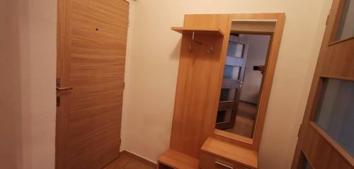 Apartm�ny U Hotelu Thermal Kv