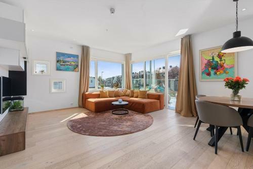Stayplus Dnb Apartment With Balcony