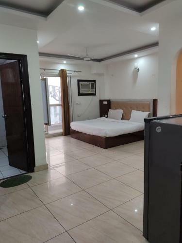 Singh Premium Apartments Near Medanta Medicity